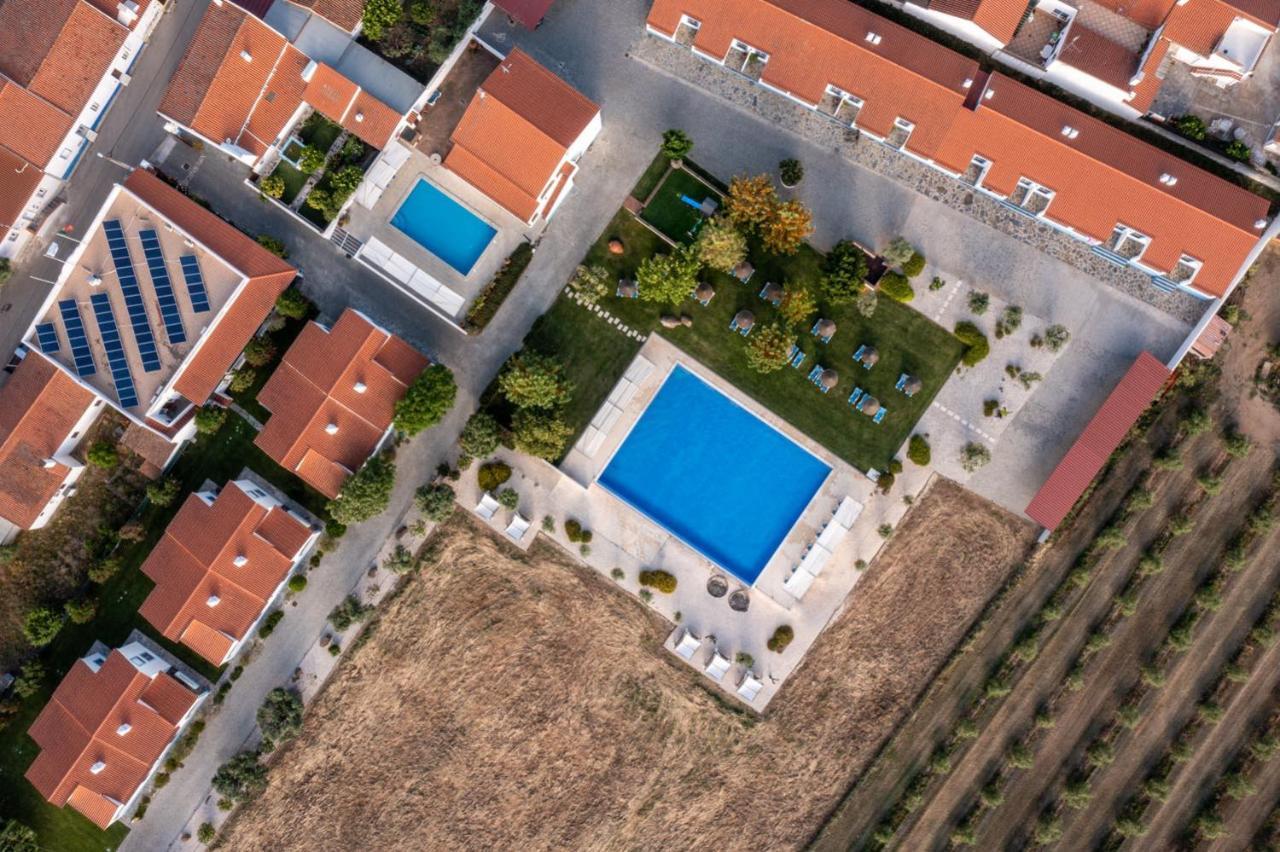 Vila Planicie 몬사리스 외부 사진