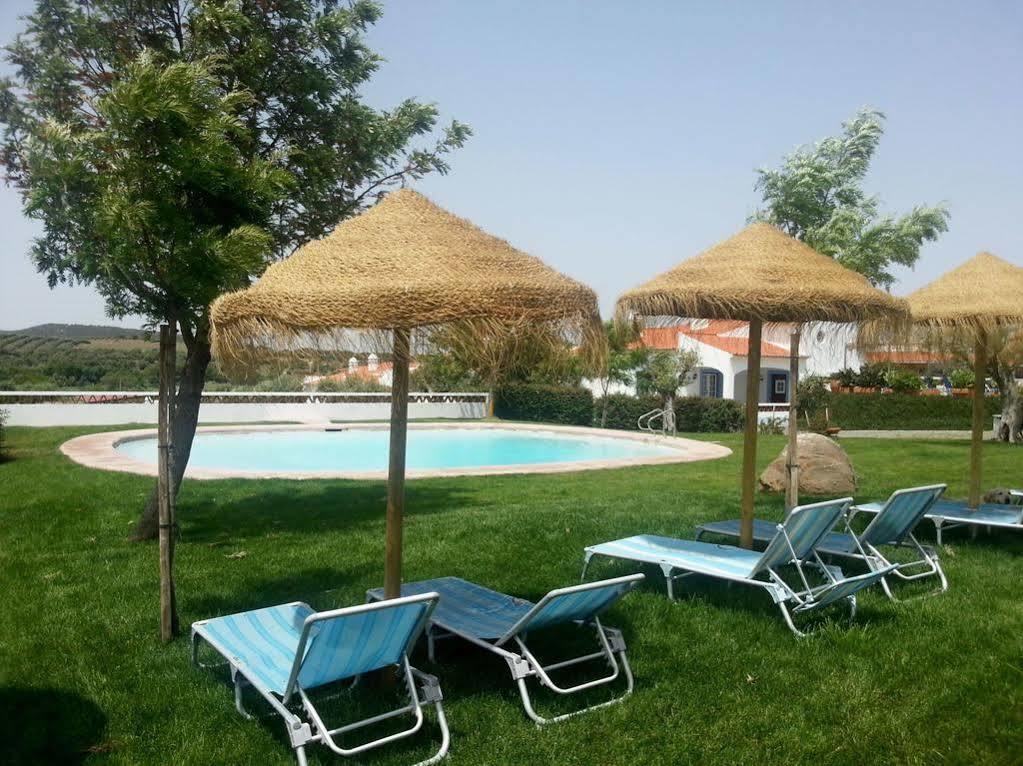 Vila Planicie 몬사리스 외부 사진
